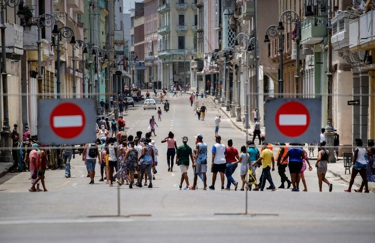 En la imagen, el centro de La Habana, en Cuba. Foto Ap

