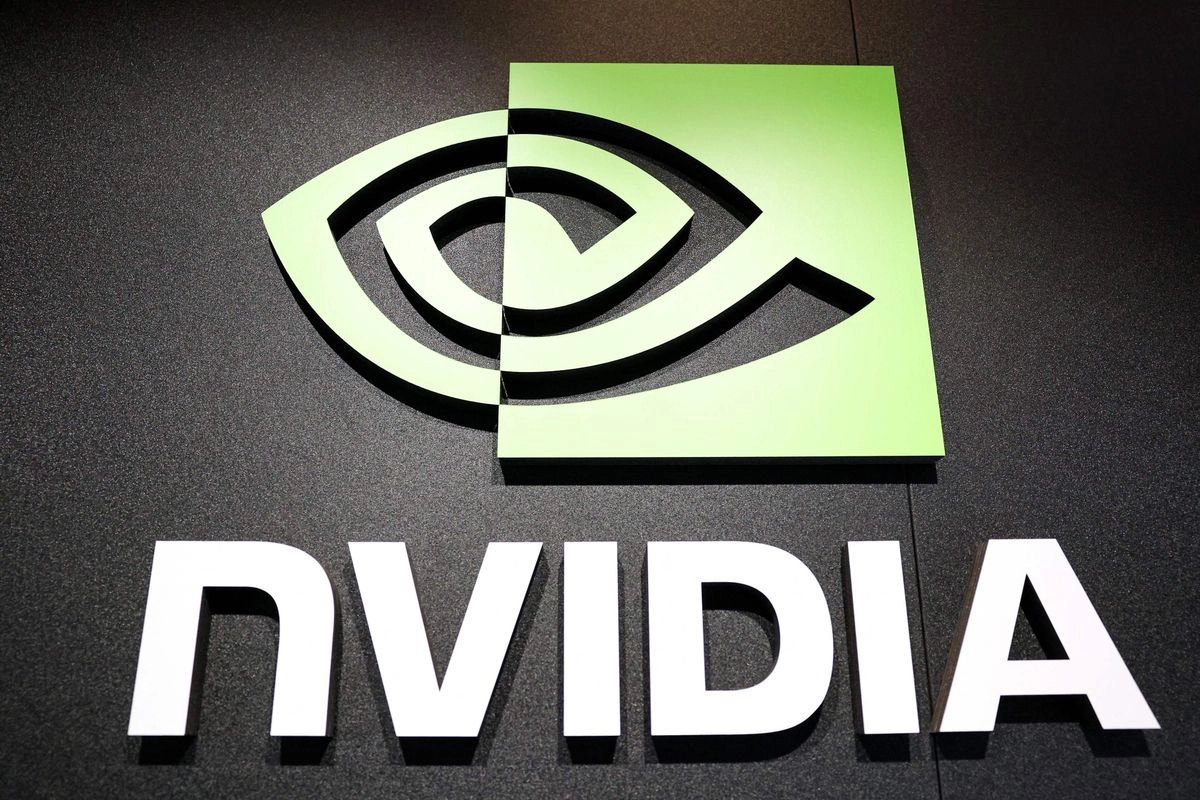 Los nuevos chips de Nvidia han multiplicado por más de 100 el consumo de energía de un abanico de servidores en comparación con hace 20 años. Foto 