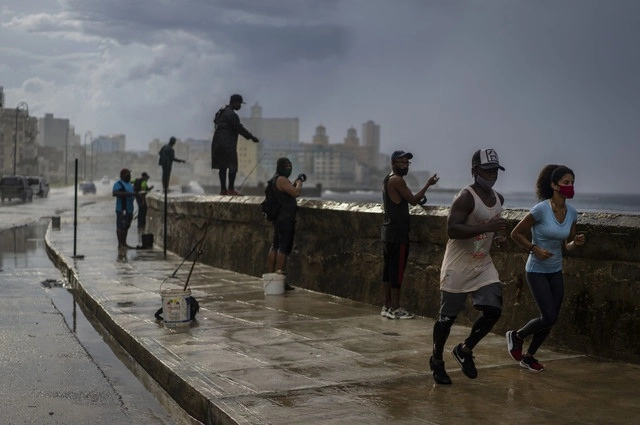 Perspectiva del malecón de La Habana, Cuba. Foto Ap