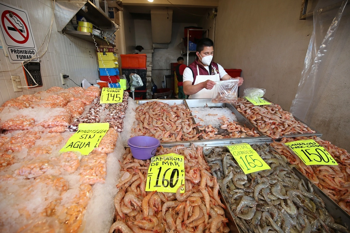 Venta de mariscos en la Nueva Viga. Foto María Luisa Severiano