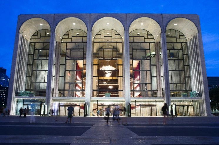 La Ópera Metropolitana de Nueva York retrasará la noche de apertura de la temporada hasta el 31 de diciembre. Foto Ap