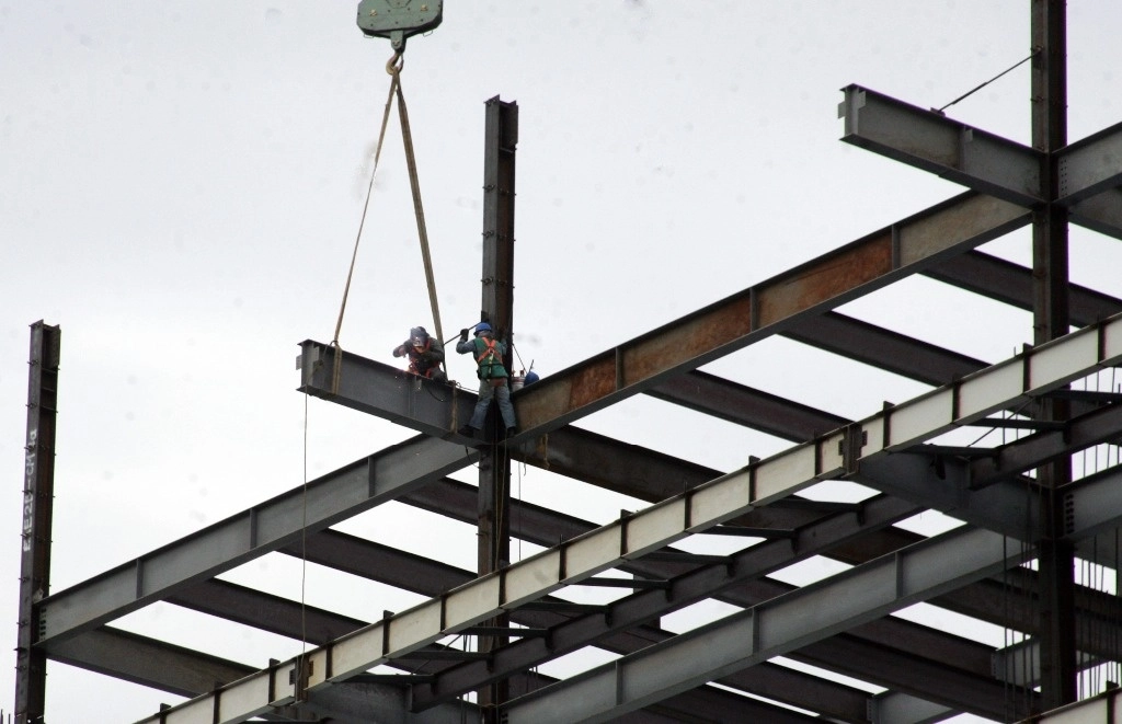 En su medición anual, el sector de la construcción pasó de una medición de 27.4 por ciento en octubre a 19.3 por ciento en noviembre. Foto Roberto García Rivas