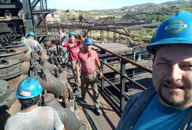 Planta de la siderúrgica en Monclova, Coahuila. Foto tomada de redes sociales 




