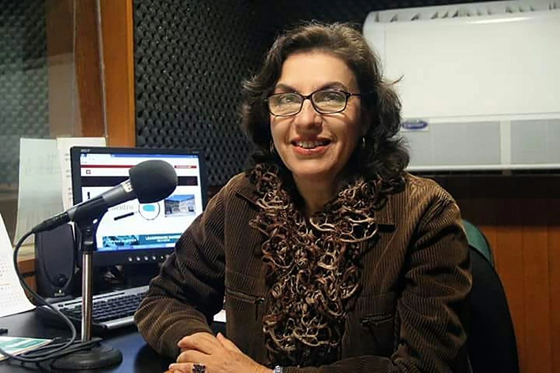 Rita Abreu es egresada de la FES Acatlán; coordina Radio México Internacional, emisora por Internet del Instituto Mexicano de la Radio. Foto tomada de la cuenta de Facebook de Radio México Internacional 