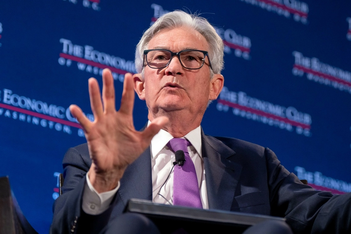 "Si los datos económicos siguen más sólidos de lo esperado (...) sin duda subiremos más las tasas", dijo Jerome Powell ante el Economic Club de Washington, el 7 de febrero de 2023. Foto Ap