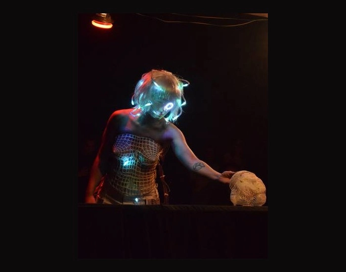 La puesta en escena es una reinterpretación de la obra de Shakespeare. En ella participarán cerca de 30 artistas de cinco países, que trabajarán a distancia mediante plataformas de videoconferencias. El FIC se desarrollará de manera digital en su totalidad del 14 al 18 de octubre. Foto cortesía FIC
