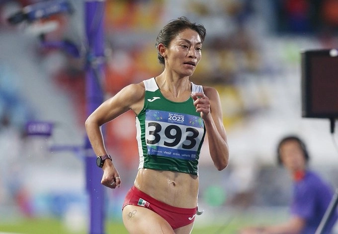 La campeona panamericana cumplió con la marca mínima de clasificación (14:52.00 minutos) para París 2024, el 23 de agosto de 2023. Foto tomada de Twitter @CONADE
