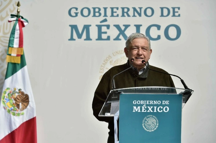 El presidente López Obrador reivindicó que su gobierno es el que mayor paridad de género tiene en su integración. Foto Presidencia 