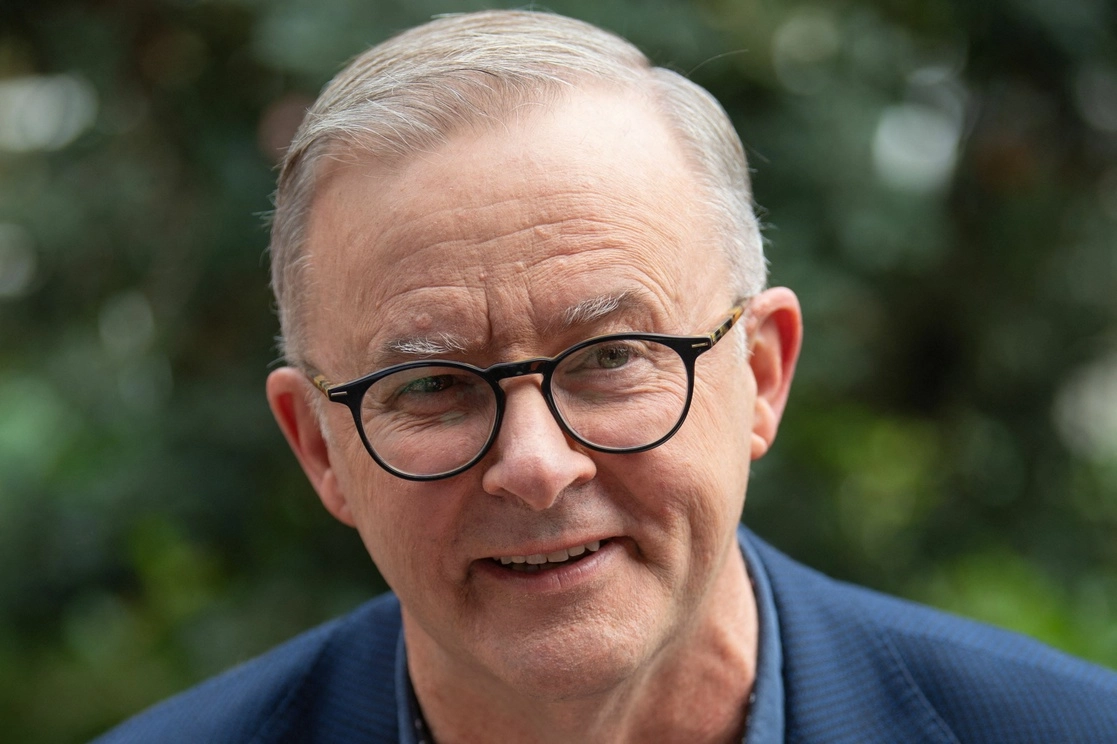 Anthony Albanese juró como nuevo primer ministro de Australia, horas antes de viajar a Tokio para una reunión con gobernantes de Estados Unidos, Japón e India. Foto Afp