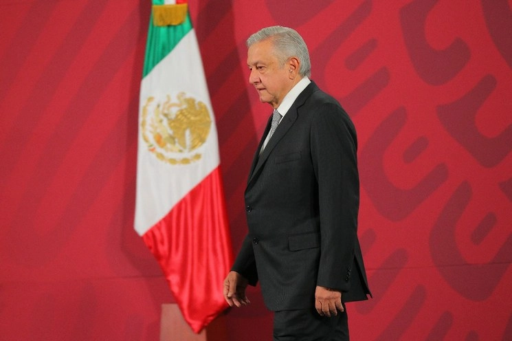 "Lo que he sostenido es que no precisamente por el retiro a las casas ha habido más violencia", manifestó el presidente López Obrador durante su conferencia de prensa. Foto Notimex 