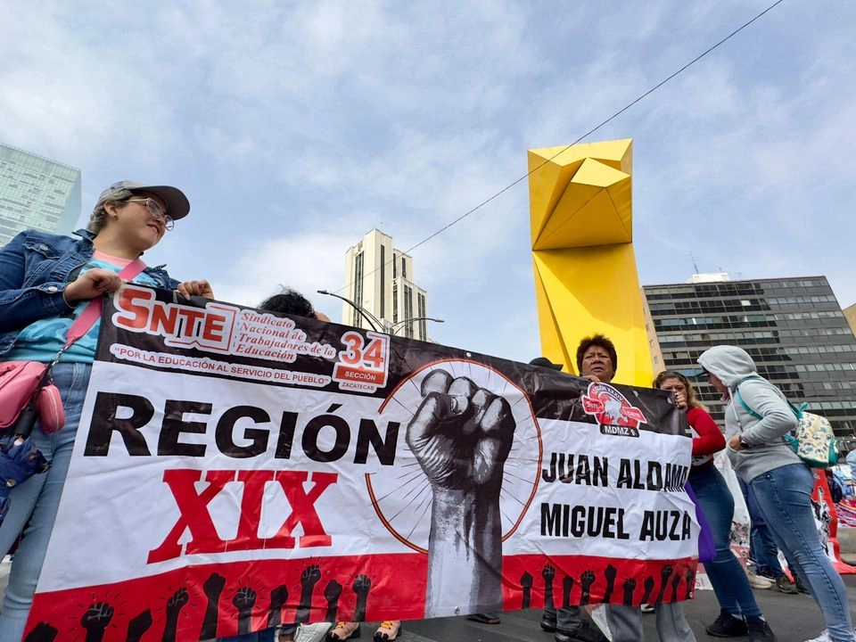 Marchas, protestas y cierre de vialidades de los maestros de la CNTE afectan al comercio y a la ciudadanía, resaltó Gerardo Cleto López Becerra, presidente de ConComercioPequeño. Foto
