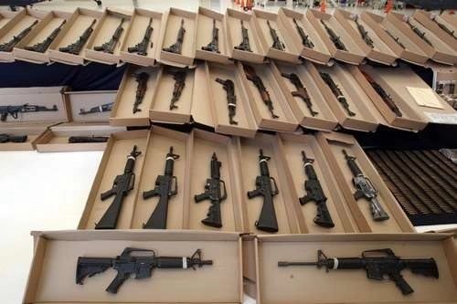 Armas introducidas ilegalmente al país. Foto Alfredo Domínguez / Archivo

