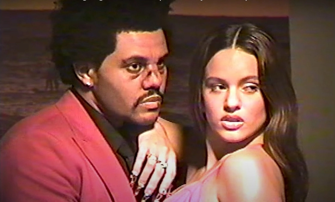 The Weeknd y Rosalía lanzan el remix de Blinding Lights. Foto Youtube / The Weeknd
