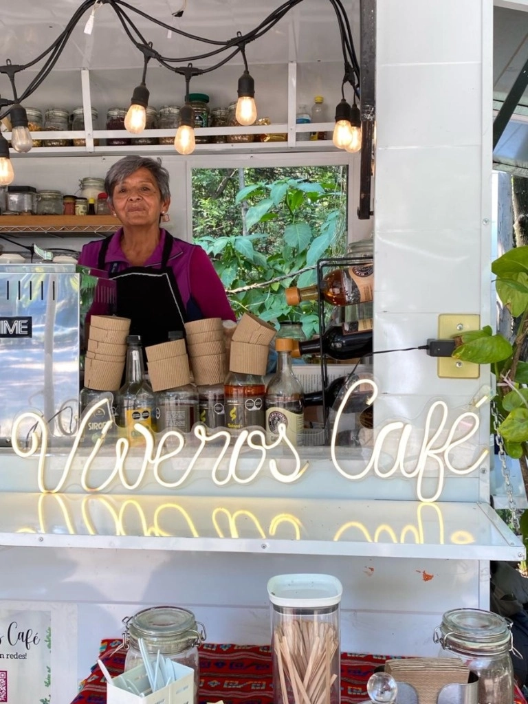 Según el Inmujeres, prácticamente 70 por ciento del trabajo informal del país es realizado por la población femenina. Foto Carolina Gómez 