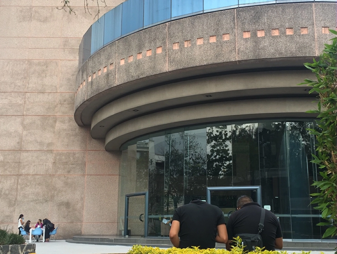 Fachada de la Comisión Nacional del Sistema de Ahorro para el Retiro en la Ciudad de México. Foto Guillermo Sologuren / Archivo
