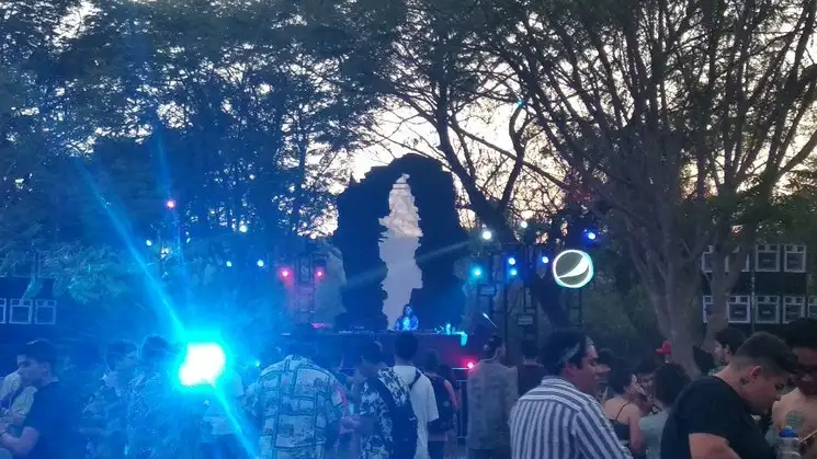 El Carnaval Bahidorá se realiza en el parque Las Estacas, en Morelos. Foto  Vik Téllez
