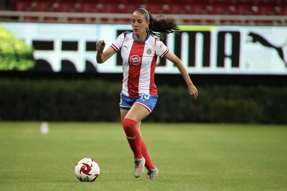 La futbolista Daniela Pulido publicó en redes sociales una despedida a su equipo Chivas de Guadalajara. Foto @dani_pulido13