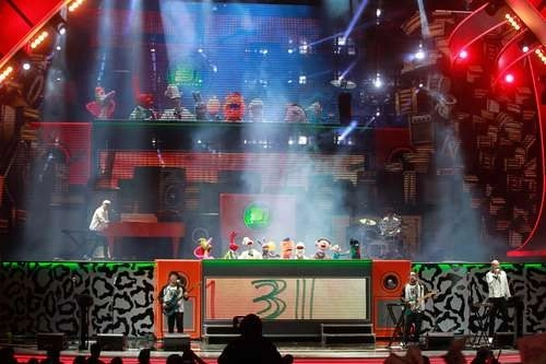 Los integrantes de 31 Minutos durante su presentación en el Festival Internacional de la Canción de Viña del Mar de 2013. Foto Medios y Media / Archivo