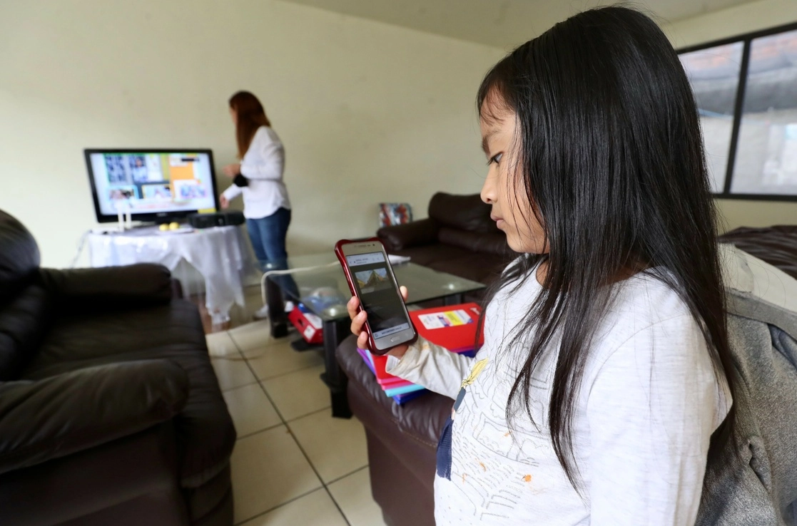 Unicef informó que en Latinoamerica 114 millones de niños siguen sin clases presenciales debido a la pandemia. Foto Luis Castillo / Archivo