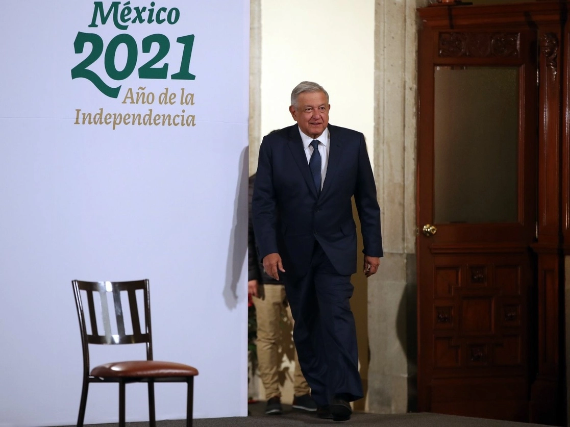 El presidente Andrés Manuel López Obrador durante una de sus conferencias matutinas en Palacio Nacional. Foto José Antonio López / Archivo