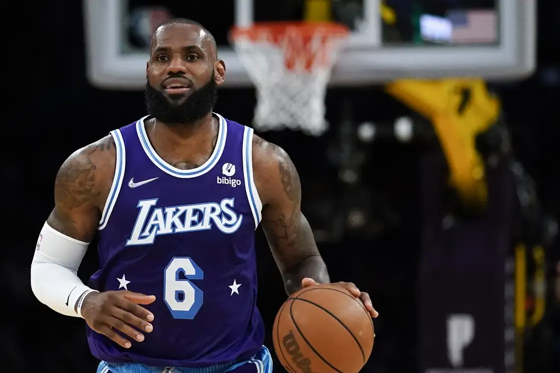 La Jornada Lebron James extiende contrato con los Lakers hasta 2025
