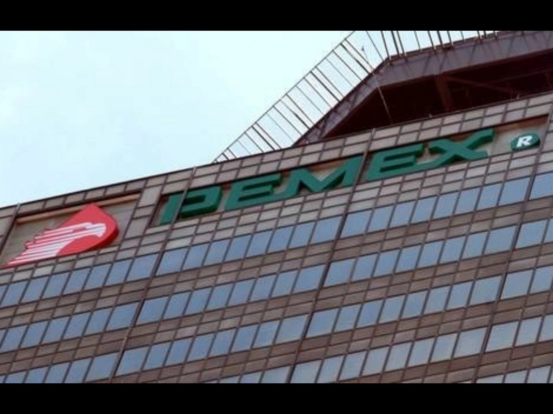 Señalaron que el actual gobierno mexicano brinda un trato regulatorio preferencial a Pemex al cancelar o retrasar los permisos absolutos para las empresas energéticas de Estados Unidos. Foto María Luisa Severiano / Archivo