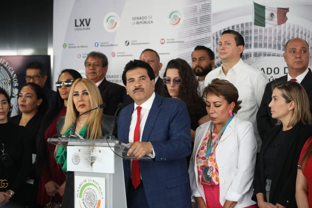 El senador morenista José Ramón ofrece una conferencia de prensa, en el Congreso de la Unión, en la Ciudad de México, el 13 de febrero de 2024. Foto Yazmín Ortega Cortés