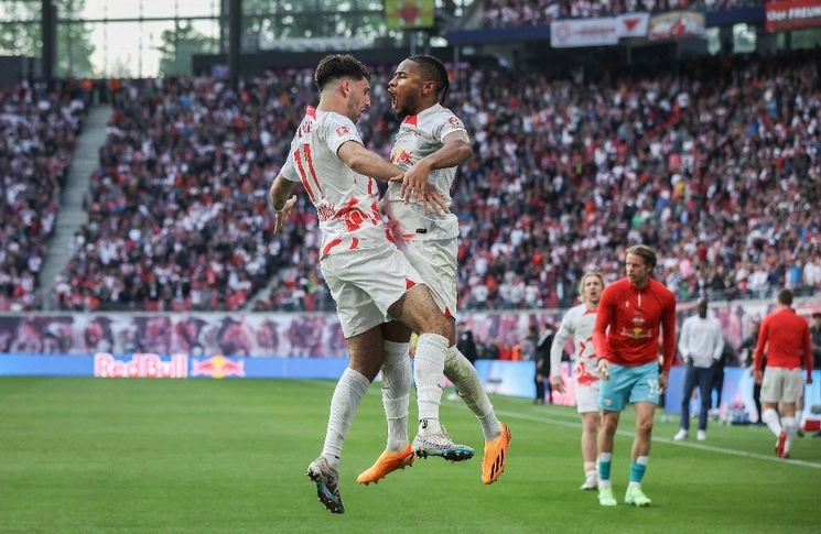 Leipzig remontó a 2-1 el duelo ante Werder Bremen en la fecha 32 de la Bundesliga. Foto Afp