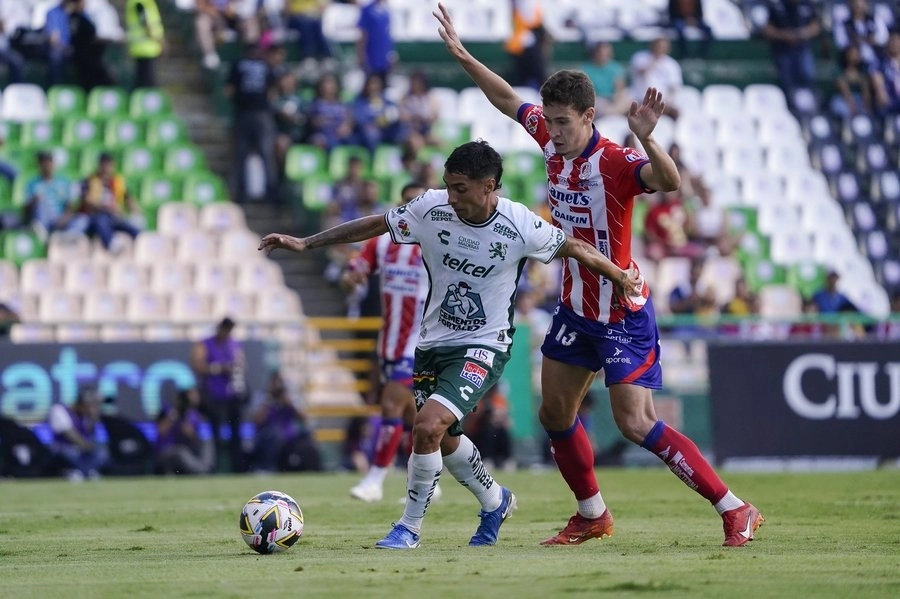 aspectos del encuentro entre León y San Luis. Foto Liga BBVA MX