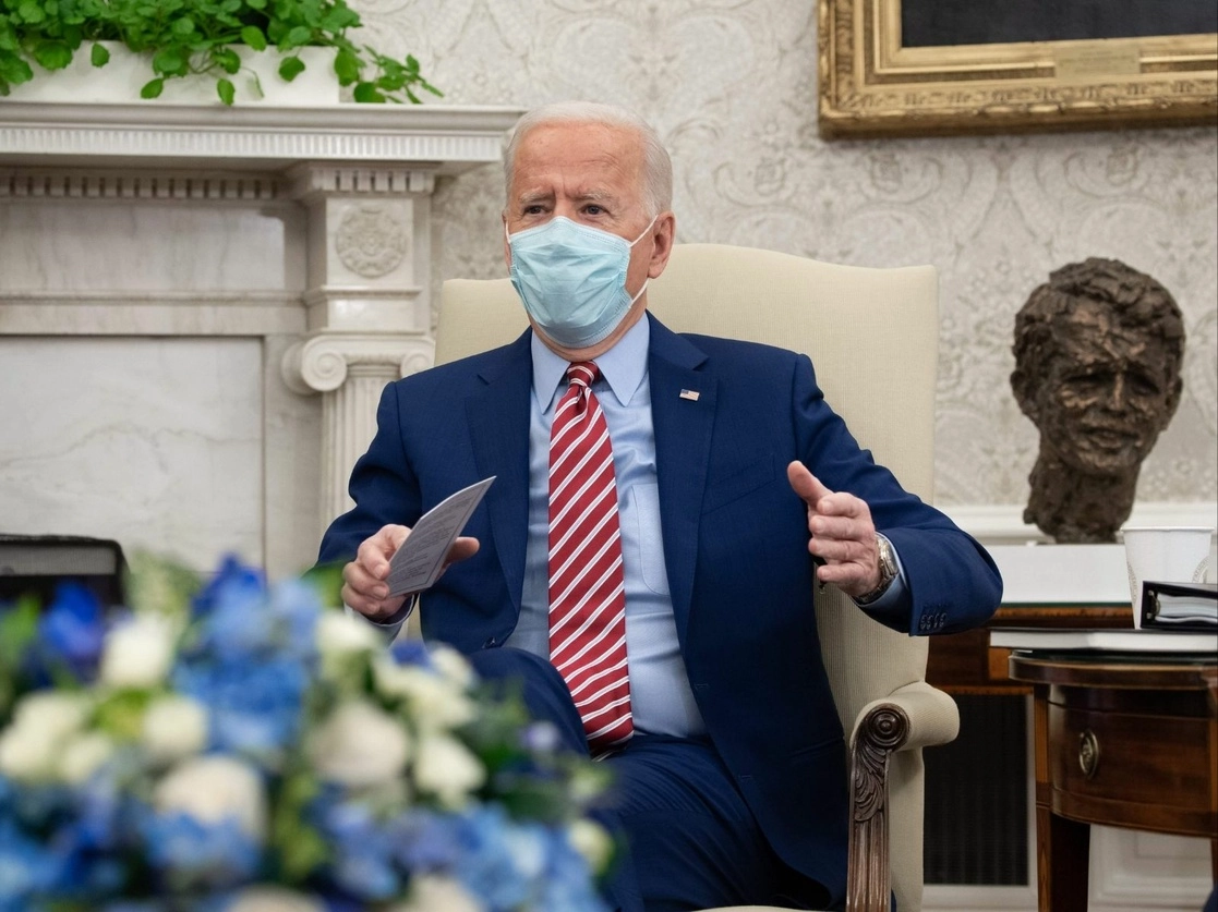 El presidente estadunidense, Joe Biden, en la Oficina Oval de la Casa Blanca, en Washington, el 11 de febrero de 2021. Foto Afp 