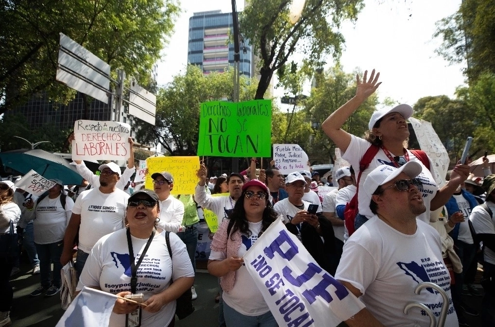 Trabajadores del PJF durante una protesta en imagen de archivo. Foto Alfredo Domínguez