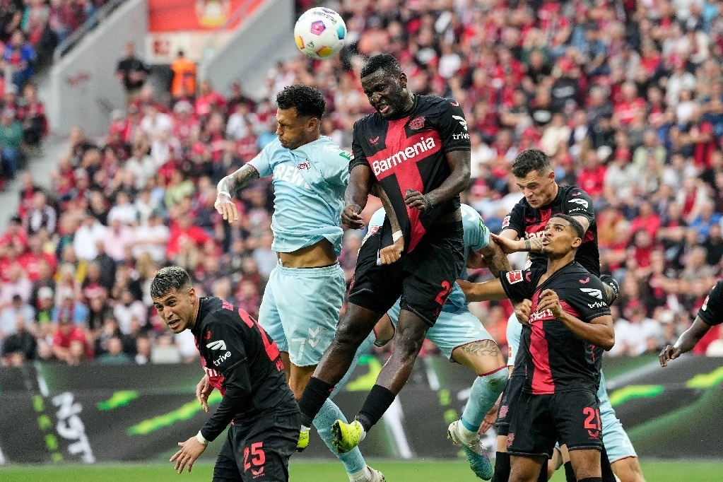 El Bayer Leverkusen es líder de Bundesliga con 19 puntos; Colonia con una unidad es último del torneo. Foto Ap 