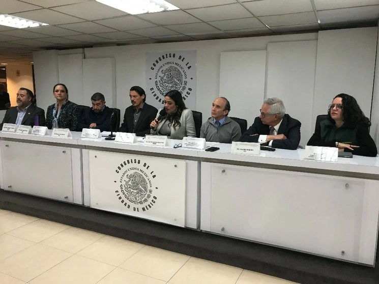 Tanto la legisladora como el medioambientalista afirmaron que en el periodo en que entró en vigor la ley y surtió efectos la prohibición. Foto Ángel Bolaños