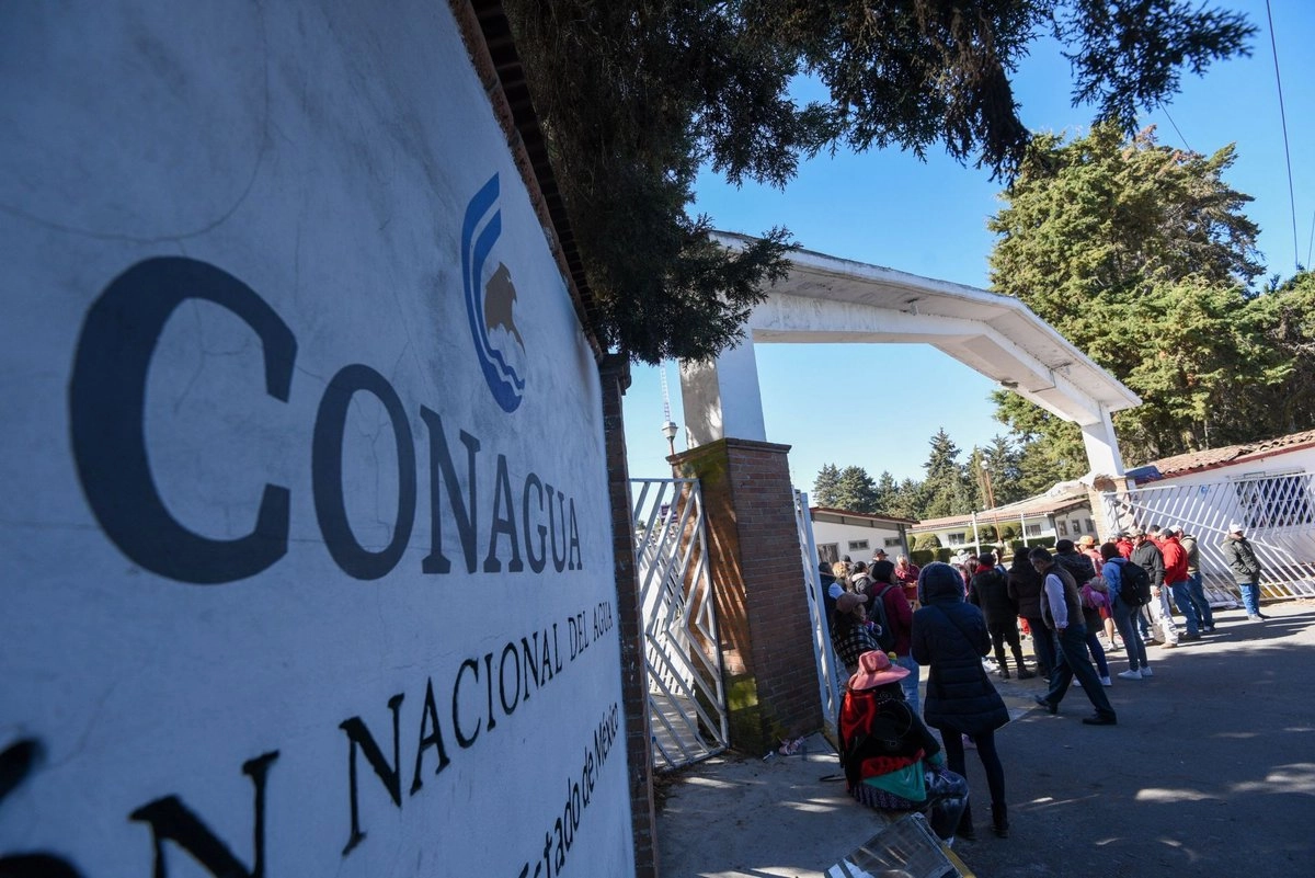 En el dictamen aprobado, refieren las organizaciones, no se logró ninguna reforma que pudiera “cerrar la puerta a las prácticas de corrupción de la Conagua en el manejo de concesiones”. 