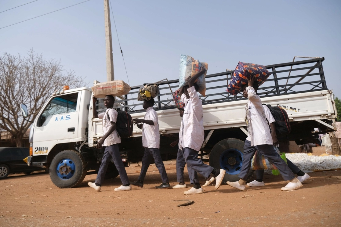 El gobierno de Nigeria informó que los estudiantes secuestrados la semana pasada por Boko Haram fueron liberados este jueves. Foto Afp 