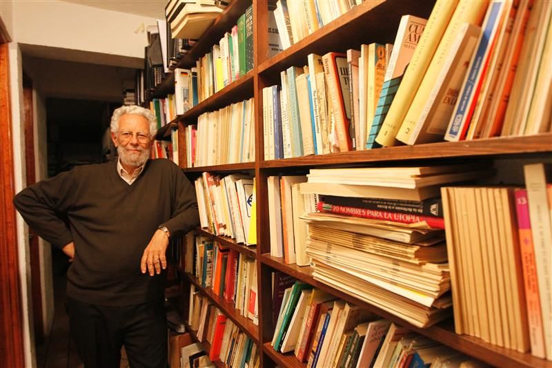 Unveröffentlichtes Buch von Enrique Dussel eröffnet eine Serie, die einer Rezension seiner Arbeit gewidmet ist