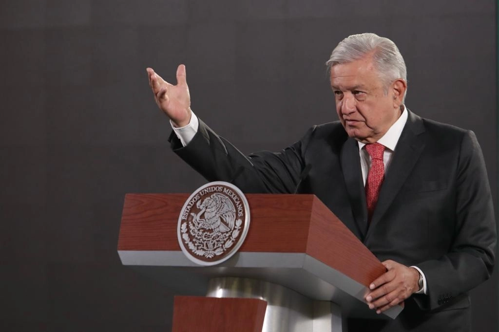 El presidente Andrés Manuel López Obrador durante la conferencia matutina desde Palacio Nacional, en la Ciudad de México, el 12 de abril de 2021. Foto Roberto García Ortiz