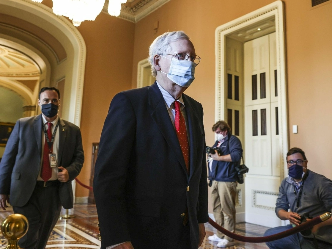 El líder de la mayoría republicana del Senado, Mitch McConnell, reconoció la victoria del demócrata Joe Biden en las presidenciales de noviembre en Estados Unidos. Foto Afp 