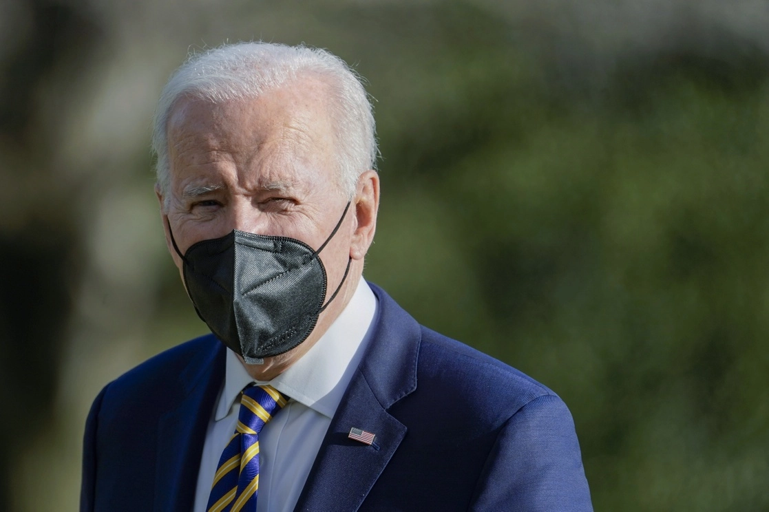 Los líderes de los países occidentales, entre ellos, Joe Biden, Emmanuel Macron, Boris Johnson y Olaf Scholz, mantendrán una conversación telefónica sobre la crisis de Ucrania. En la imagen, el presidente estadunidense, el 10 de febrero de 2022. Foto Ap