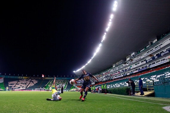 La jornada 10 de la Liga Mx se jugó a puerta cerrada a causa del coronavirus. Foto Jam Media