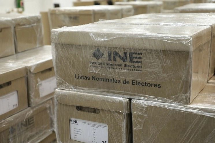 Papelería electoral para Coahuila y estado de México, en donde el próximo domingo se elegirán las gubernaturas. Foto Cuartoscuro / archivo