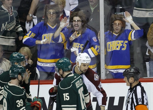 La NHL es una de las grandes ligas deportivas que más perdería si se reanudan los partidos a puerta cerrada. Foto Ap