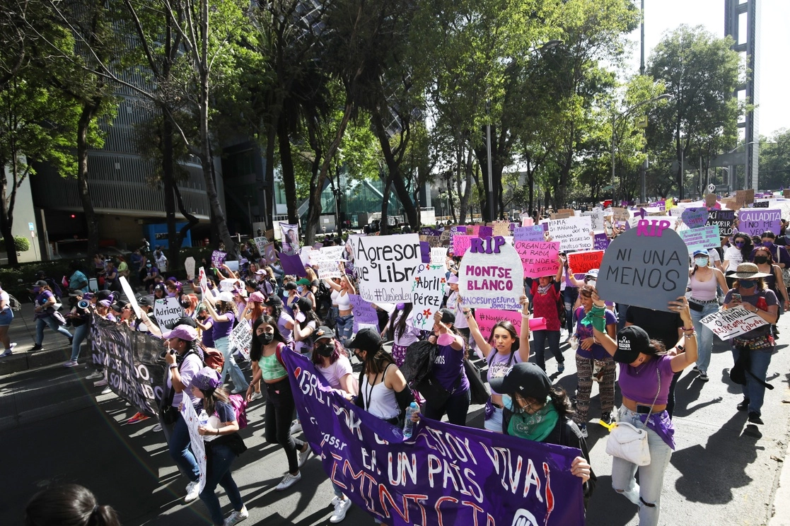 Marcha en la Ciudad de México el 8 de marzo de 2022, en el Día Internacional de la Mujer. Foto Yazmín Ortega Cortés