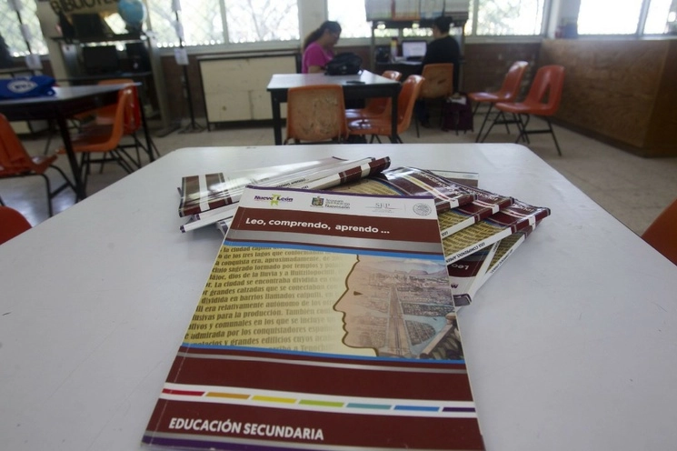 La Unión Nacional de Padres de Familia solicitó a la SCJN atraer uno de los amparos que se promovieron contra la distribución de libros de texto gratuitos. Foto Cuartoscuro / Archivo