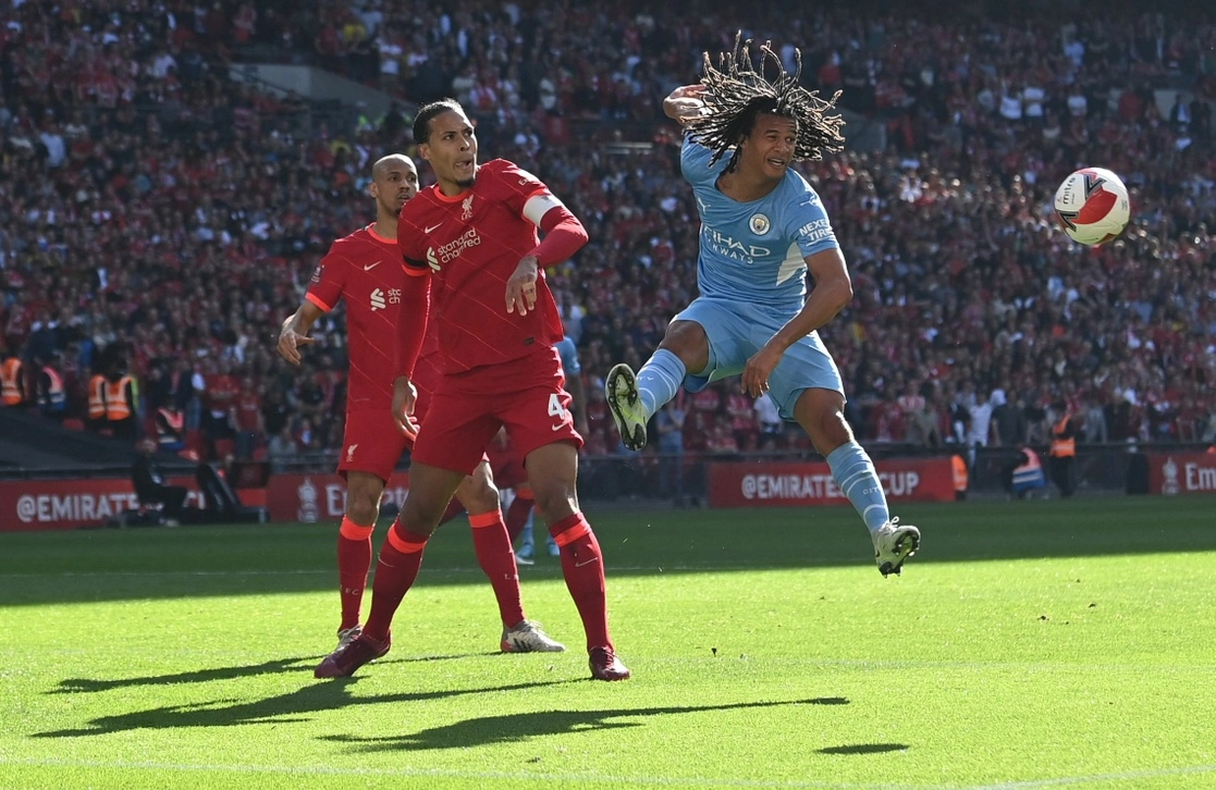 La semifinal entre los ‘Reds’ y los ‘Citizens’ de la FA Cup se jugó en el estadio de Wembley, al noroeste de Londres, Inglaterra. Foto Afp