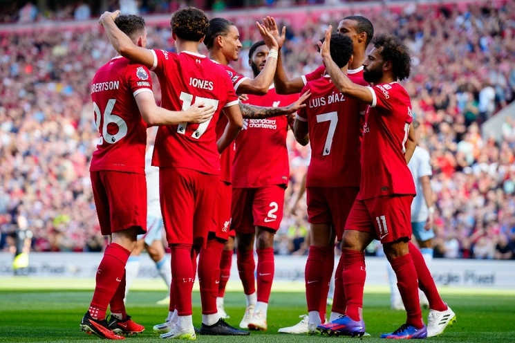 El Liverpool hila tres victorias en la Liga Premier. Foto Ap