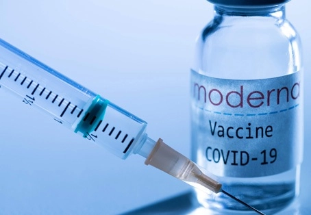 Vacuna contra Covid-19 desarrollada por la farmacéutica Moderna. Foto Afp