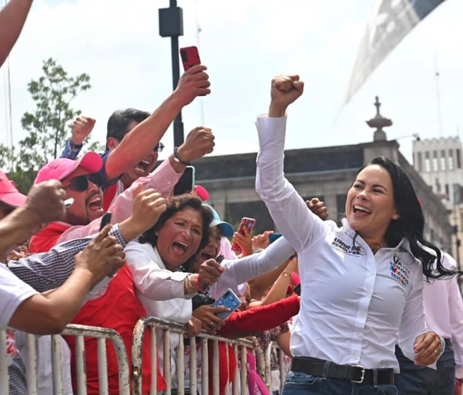 La candidata de Va por el Edomex, Alejandra del Moral durante un evento de camapaña. Foto tomada de redes sociales