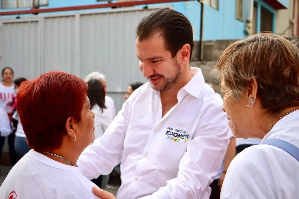 Durante las primeras reuniones de campaña con vecinos y micro empresarios, Rescala Jiménez resaltó la importancia de trabajar desde el Congreso para apoyar con mejores leyes. Foto cortesía