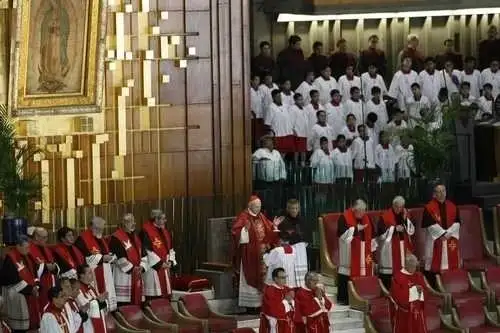 La iglesia exhortó a legisladores a actuar con sabiduría y prudencia. La primera para escuchar con tiempo suficiente a todos los sectores involucrados y prudencia para hacer una revisión integral del sistema judicial. Foto Roberto García Ortiz / Archivo